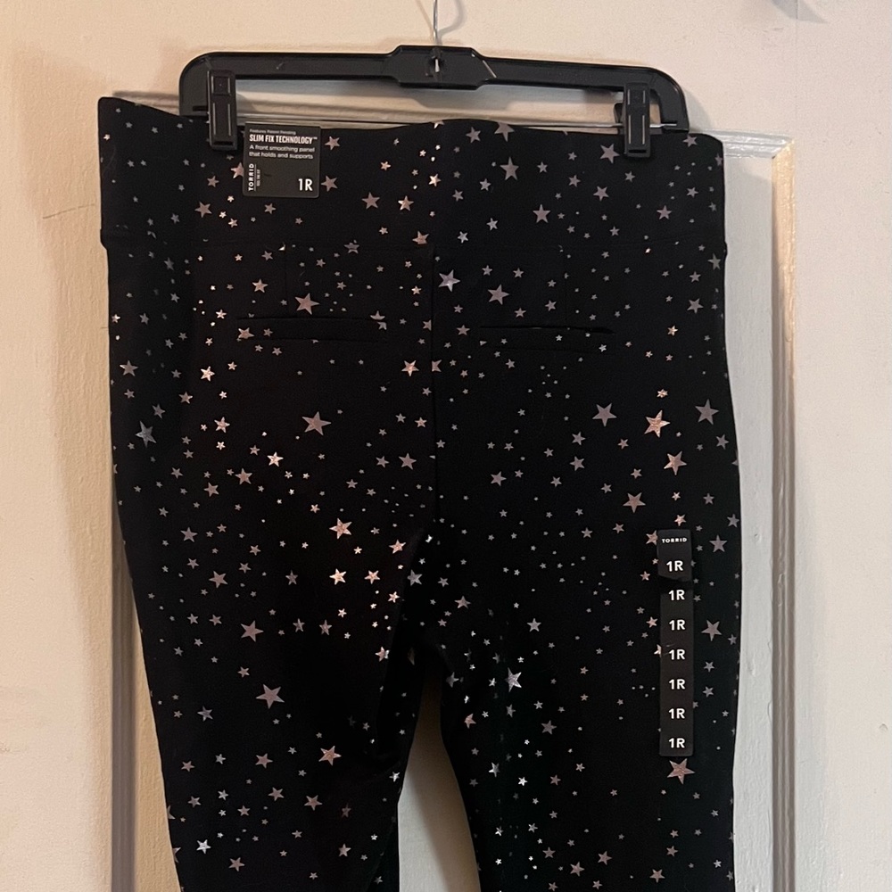 Torrid Slim Fit Legging / Jegging style pant